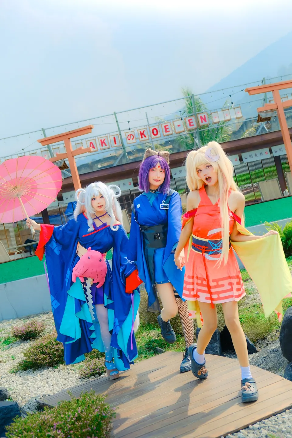 Cosmic Princess Kaguya group photographed by Nayota